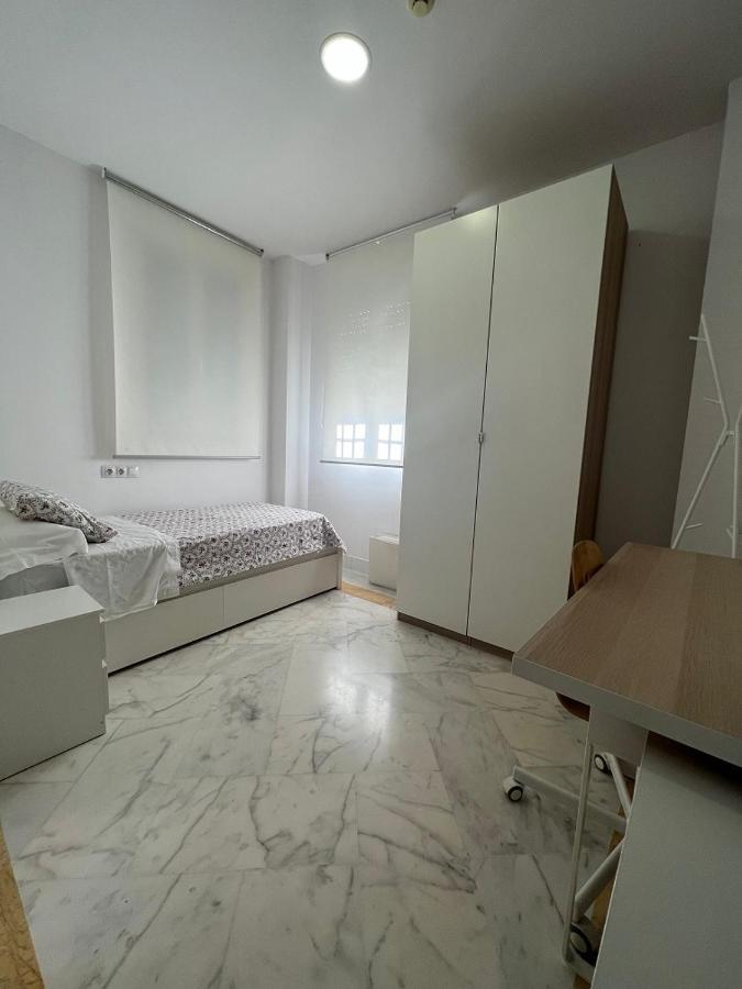 Colegio Mayor Careu - Women Only - Community Apartamento *