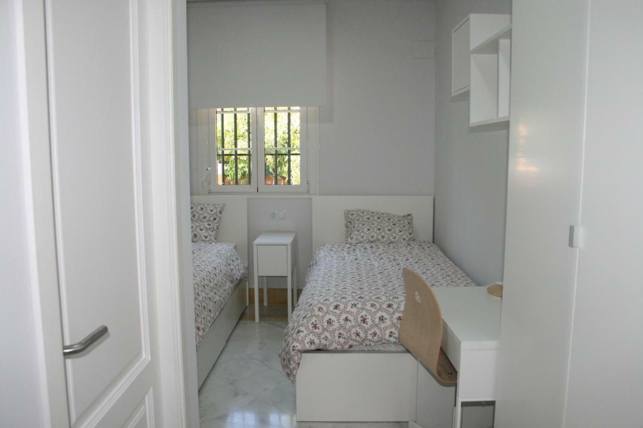 Colegio Mayor Careu - Women Only - Community Sevilha